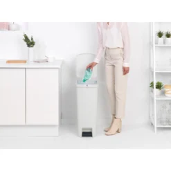 Brabantia StepUp Pedaalemmer 40 Liter Light Grey -Aanbiedingen Keuken Slim Winkel 102 0009 6 1